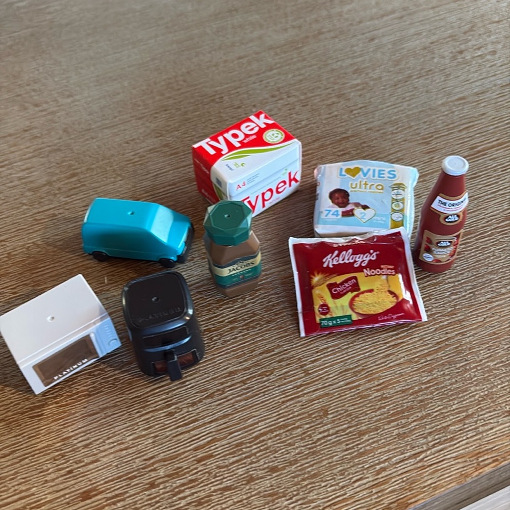 Plastic miniature products and appliances microwave air fryer Kelloggs Lovies